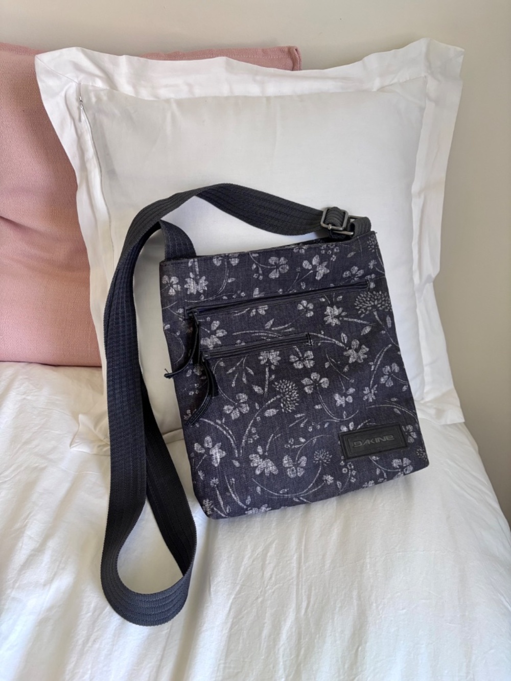 Dakine Jo Jo Crossbody Bag Wildflower Pattern